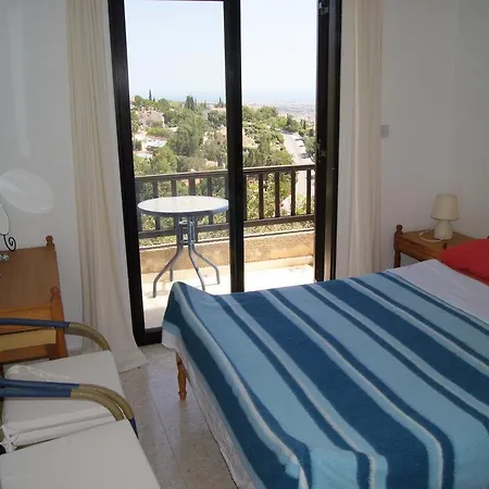 Kamares * Pafos